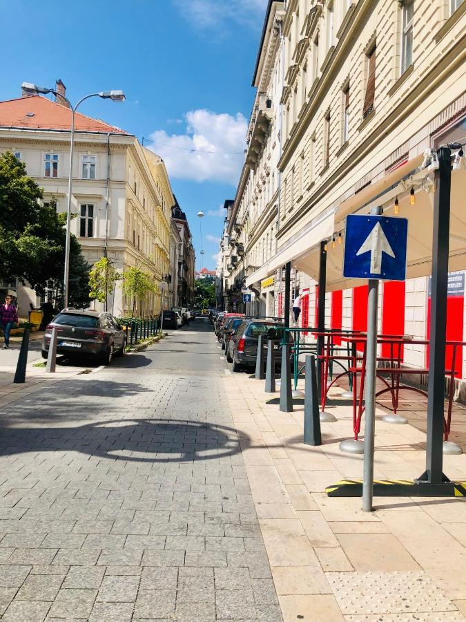 Diamond Apartman Near To Basilica Budapest Exterior photo
