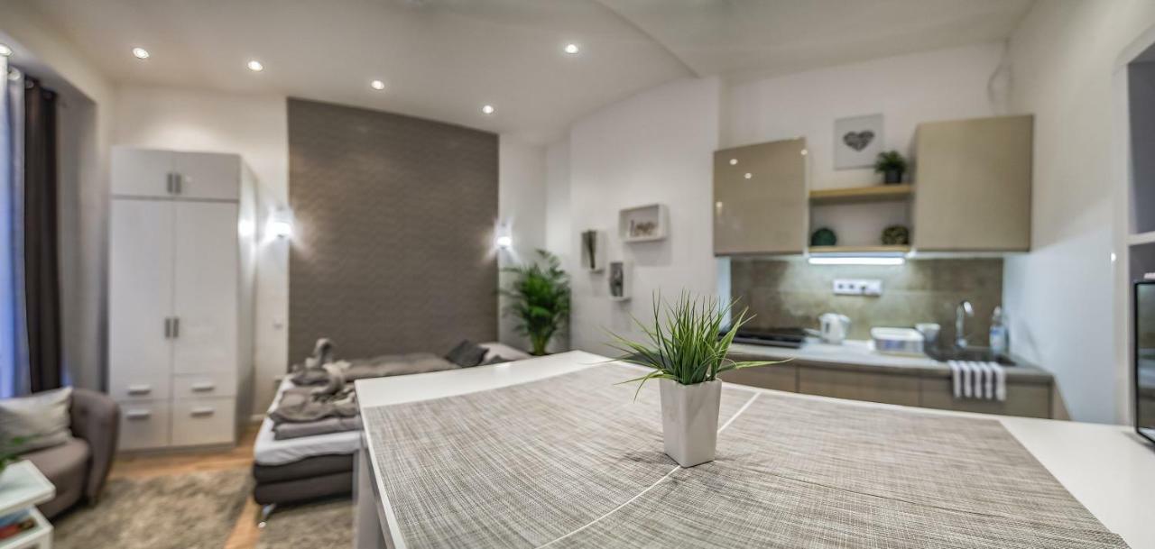 Diamond Apartman Near To Basilica Budapest Exterior photo