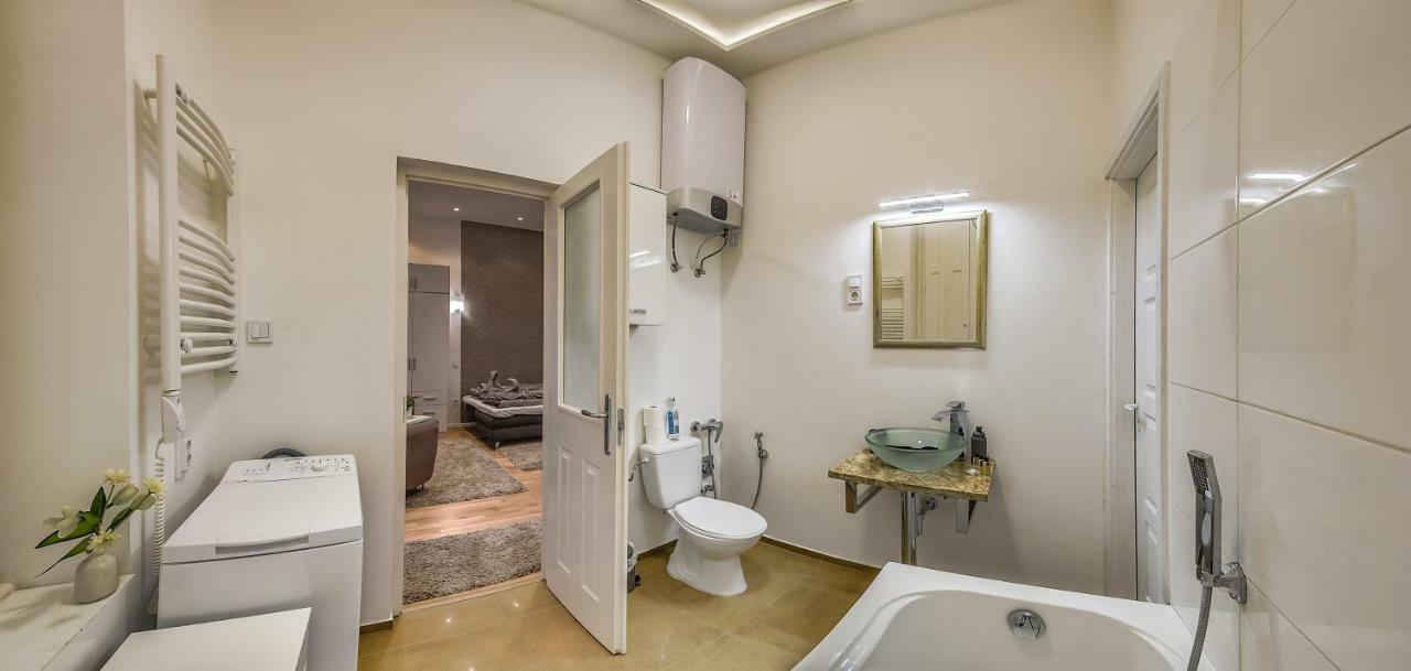 Diamond Apartman Near To Basilica Budapest Exterior photo
